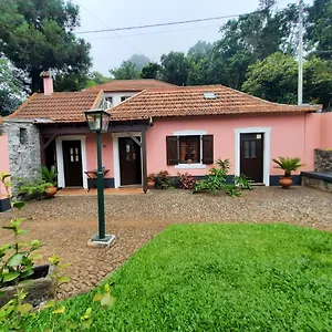 Casa Rosa Сasa de vacaciones Camacha (Madeira)