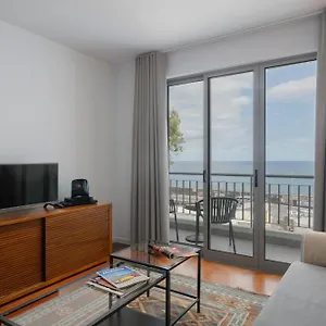 Sea Front - Princesa D. Amélia Funchal (Madeira)